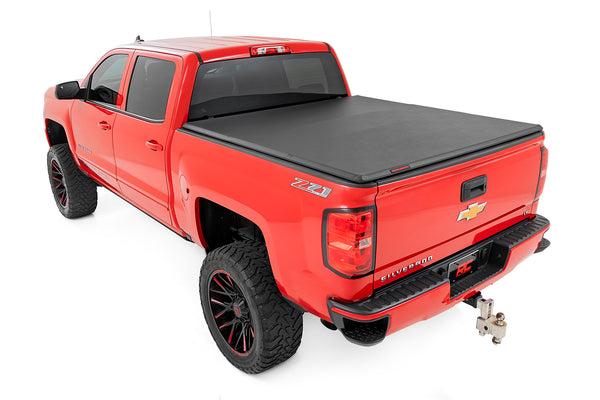 Rough Country - Soft Tri-Fold Bed Cover - 5'9" Bed - Chevy/GMC 1500 (14-18 & Classic)