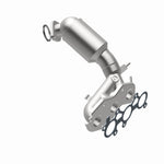 Magnaflow 5582545 - Catalytic Converter with Integrated Exhaust Manifold