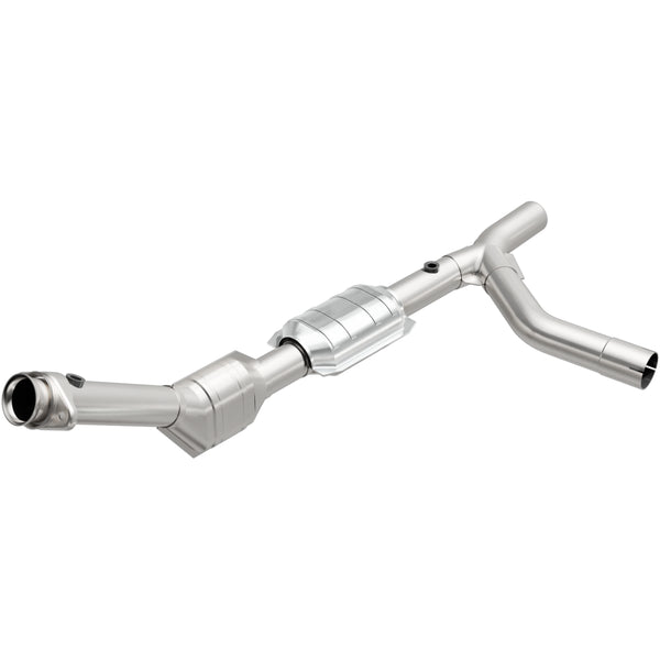 MagnaFlow 2000-2002 Ford E-150 Econoline 4.6L | 2000-2002 Ford E-150 Econoline Club Wagon 4.6L California Grade CARB Compliant Direct-Fit Catalytic Converter 447157