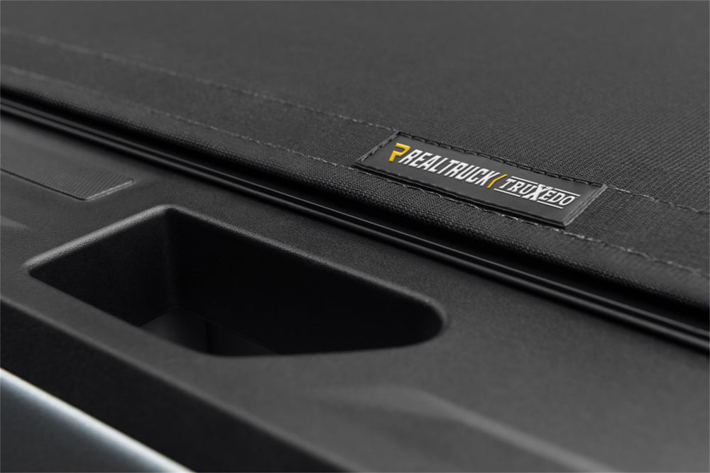 Pro X15 Tonneau Cover-Black-2015-2022 Chevy Colorado/GMC Canyon 5ft. Bed without Sport Bar