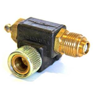 AutoMeter 90deg. ADAPTER FOR SPEEDOMETER CABLE 5/8in.-18THREAD - 990414