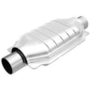 Magnaflow - MagnaFlow Conv Univ 2.5in Inlet/Outlet Center/Center Oval 12in Body L x 7in W x 16in Overall L - 51556 - Image 1